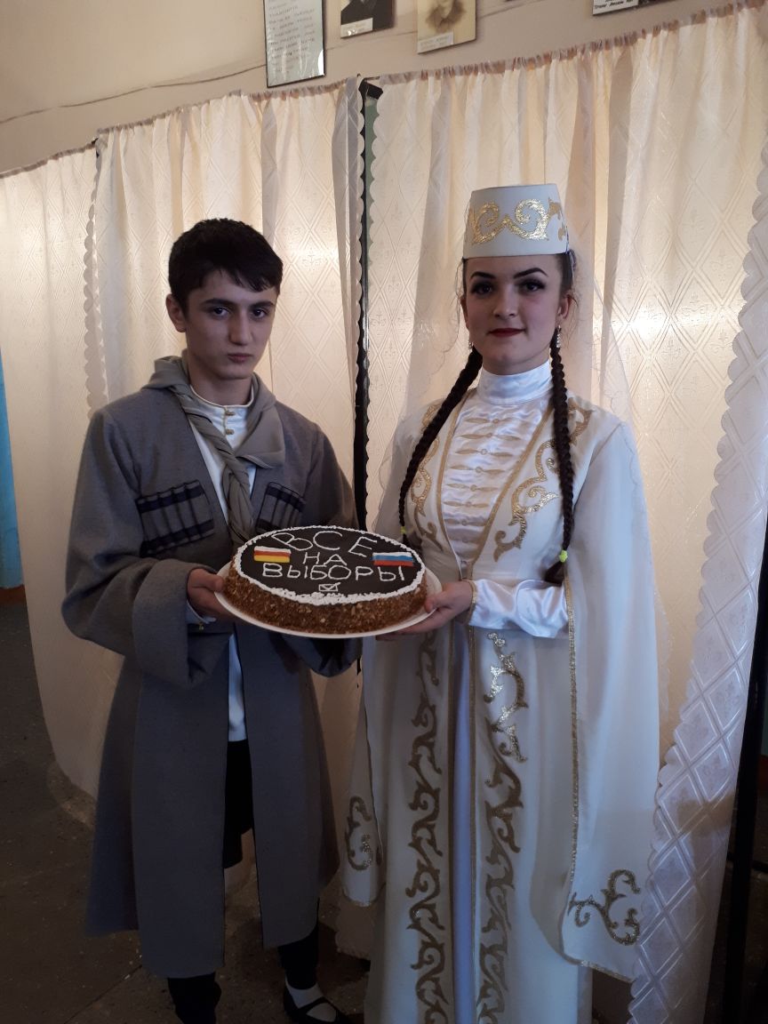 с Дарг Кох праздничный концерт2